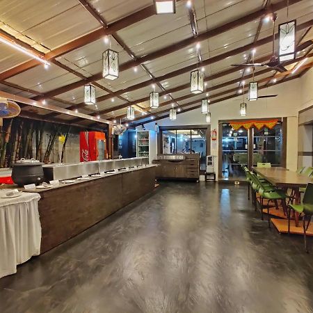 Hotel Ashwin Igatpuri, Pure Veg & Jain Food Bagian luar foto