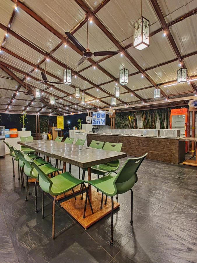 Hotel Ashwin Igatpuri, Pure Veg & Jain Food Bagian luar foto