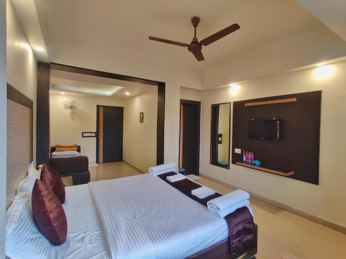 Hotel Ashwin Igatpuri, Pure Veg & Jain Food Bagian luar foto