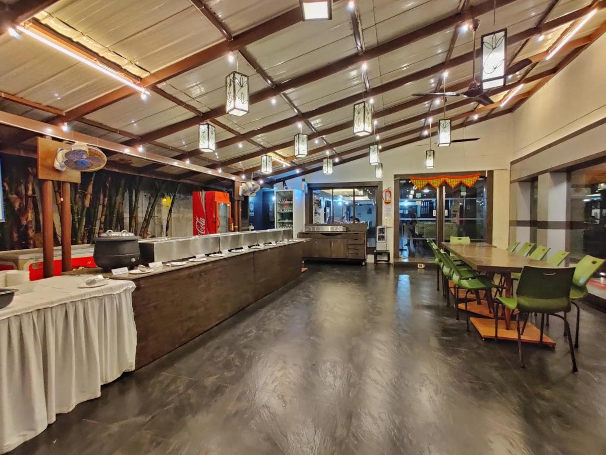Hotel Ashwin Igatpuri, Pure Veg & Jain Food Bagian luar foto