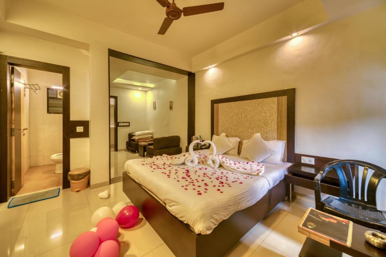 Hotel Ashwin Igatpuri, Pure Veg & Jain Food Bagian luar foto