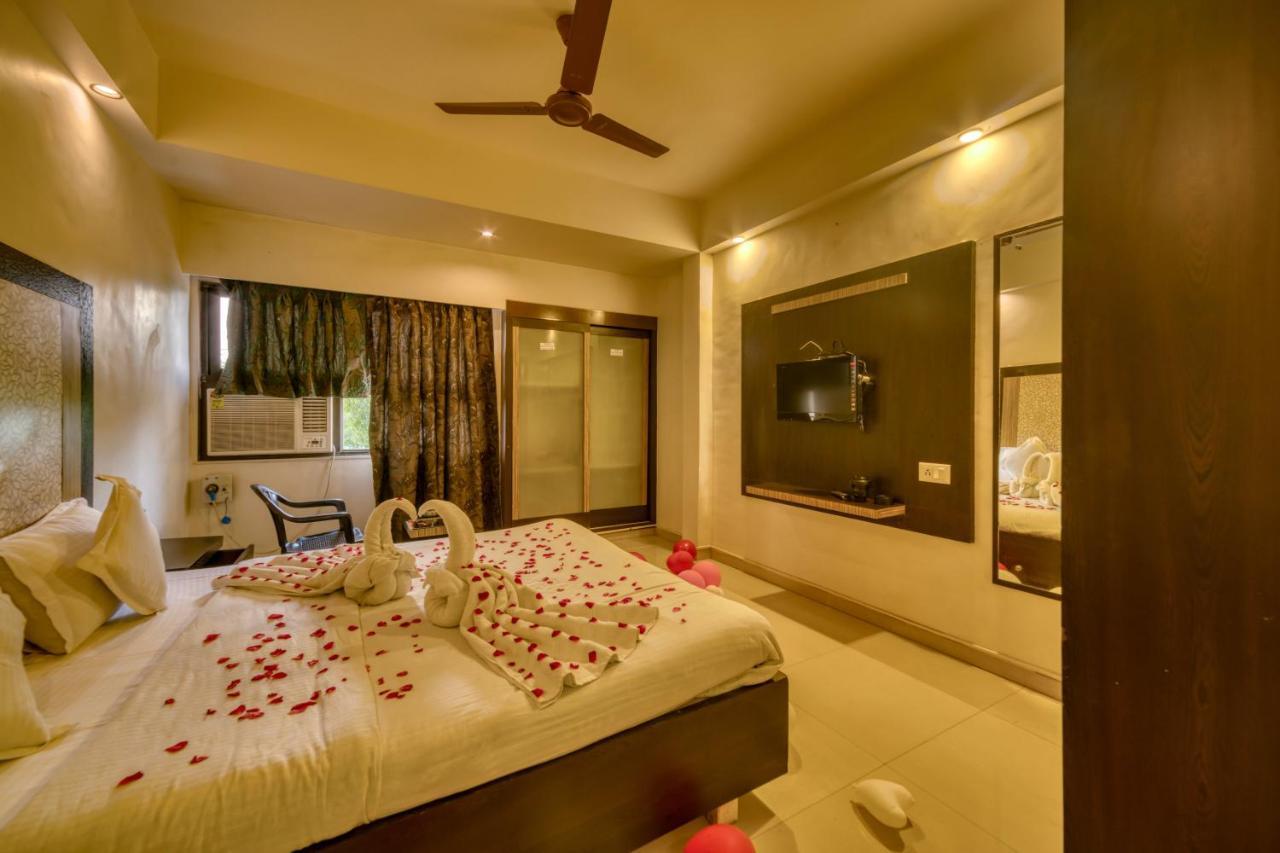 Hotel Ashwin Igatpuri, Pure Veg & Jain Food Bagian luar foto