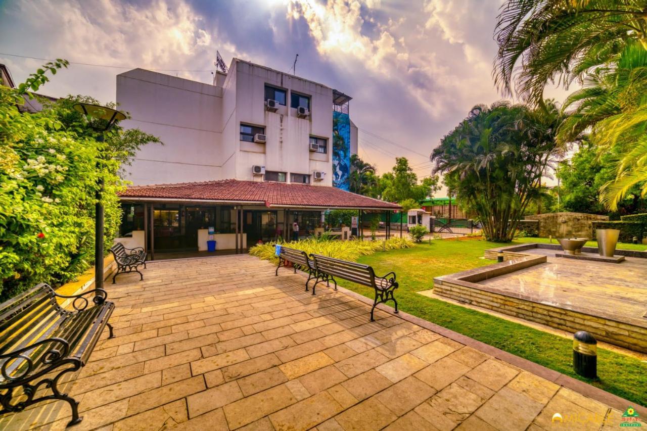 Hotel Ashwin Igatpuri, Pure Veg & Jain Food Bagian luar foto