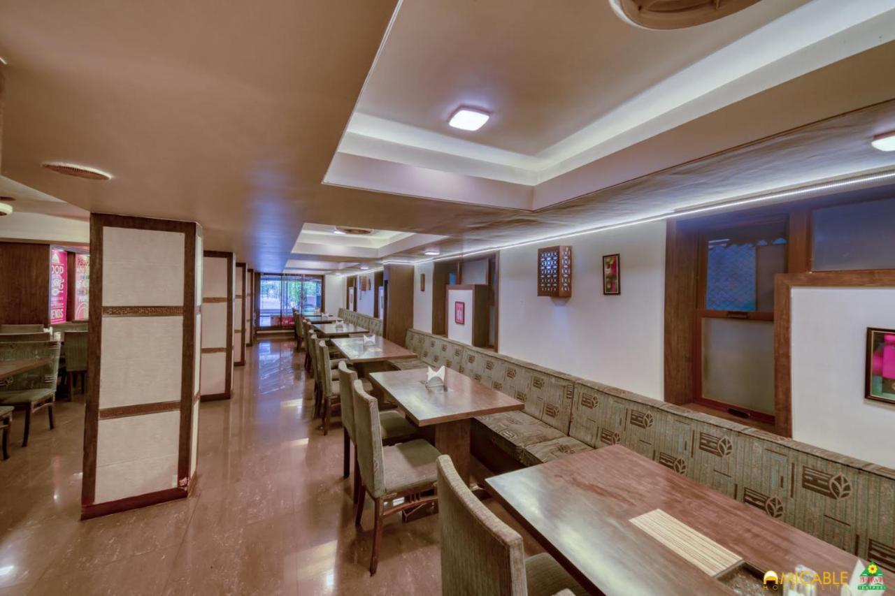 Hotel Ashwin Igatpuri, Pure Veg & Jain Food Bagian luar foto