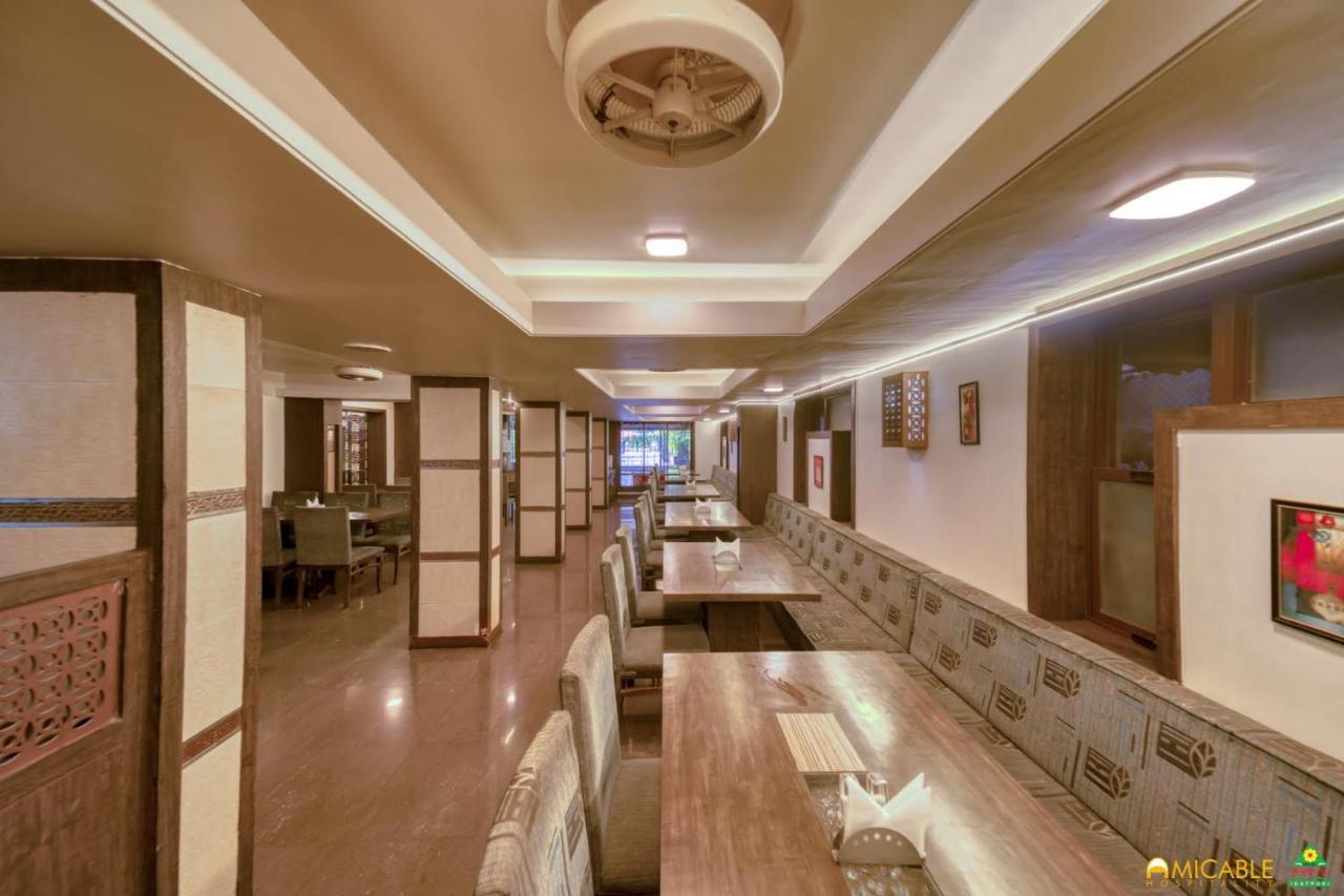 Hotel Ashwin Igatpuri, Pure Veg & Jain Food Bagian luar foto